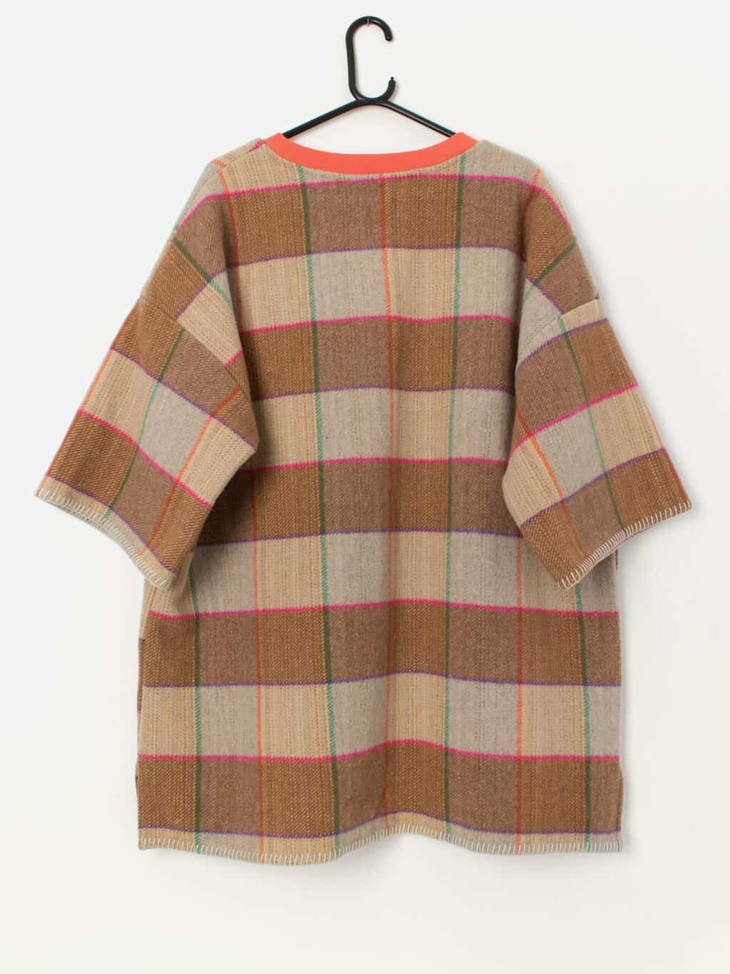 Vintage oversize wool dress, pale plaid pattern - Large - Image 3