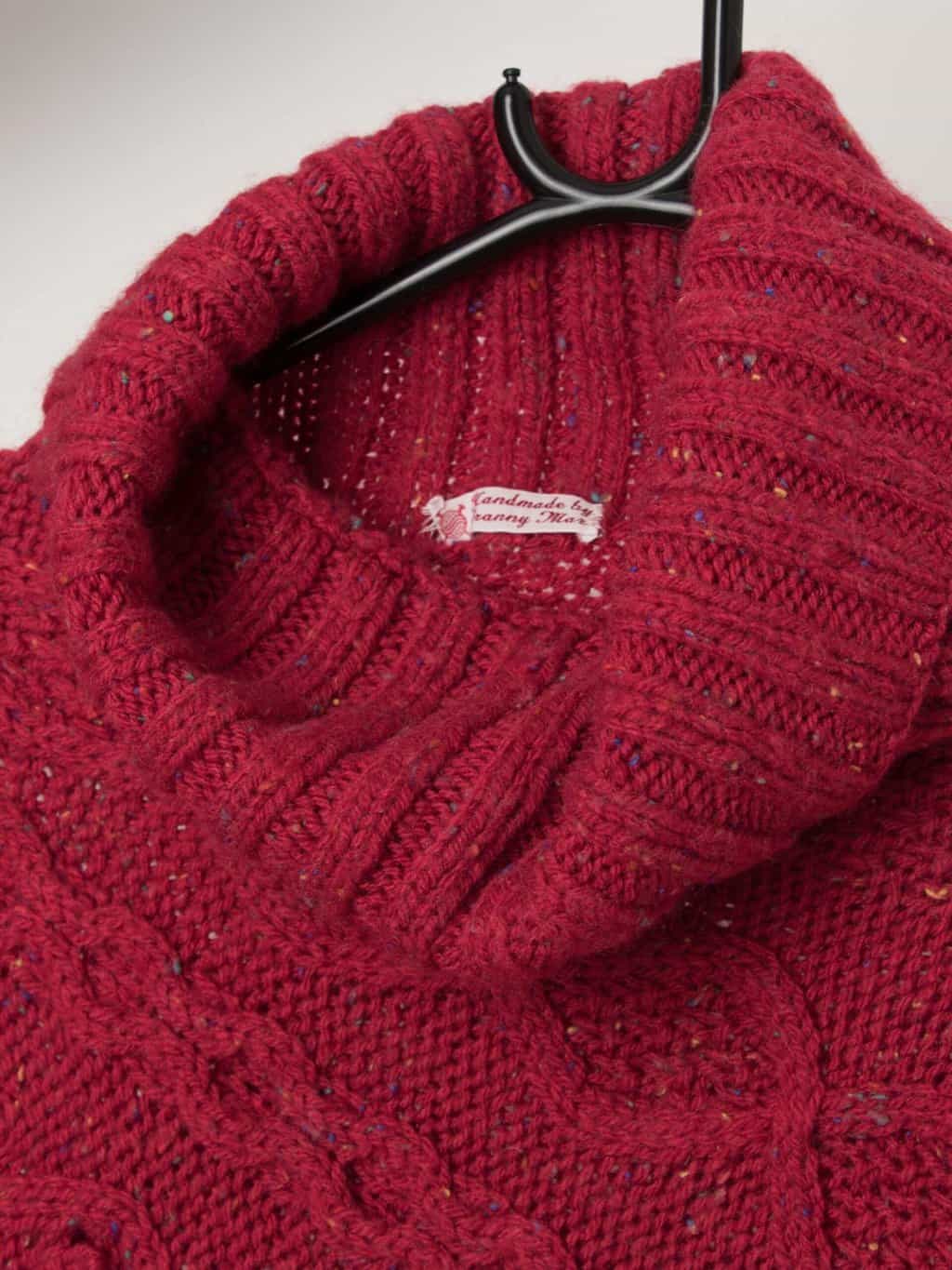 Vintage red handknitted roll neck cape poncho - One size - Image 3