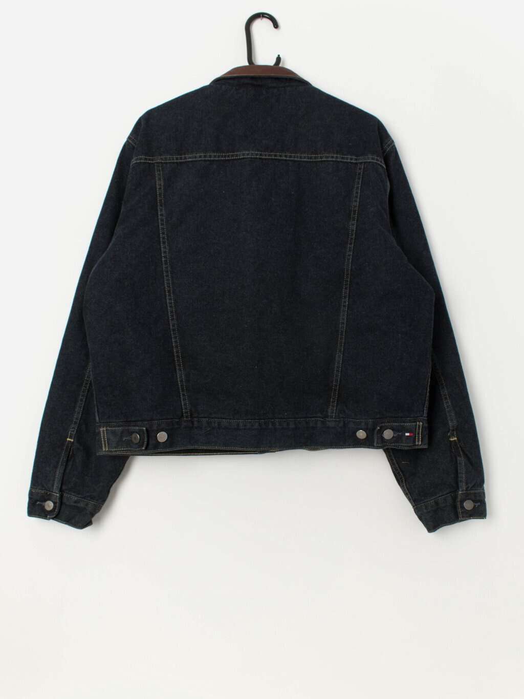 Men's vintage Tommy Hilfiger padded denim jacket with leather collar - Medium - Image 4