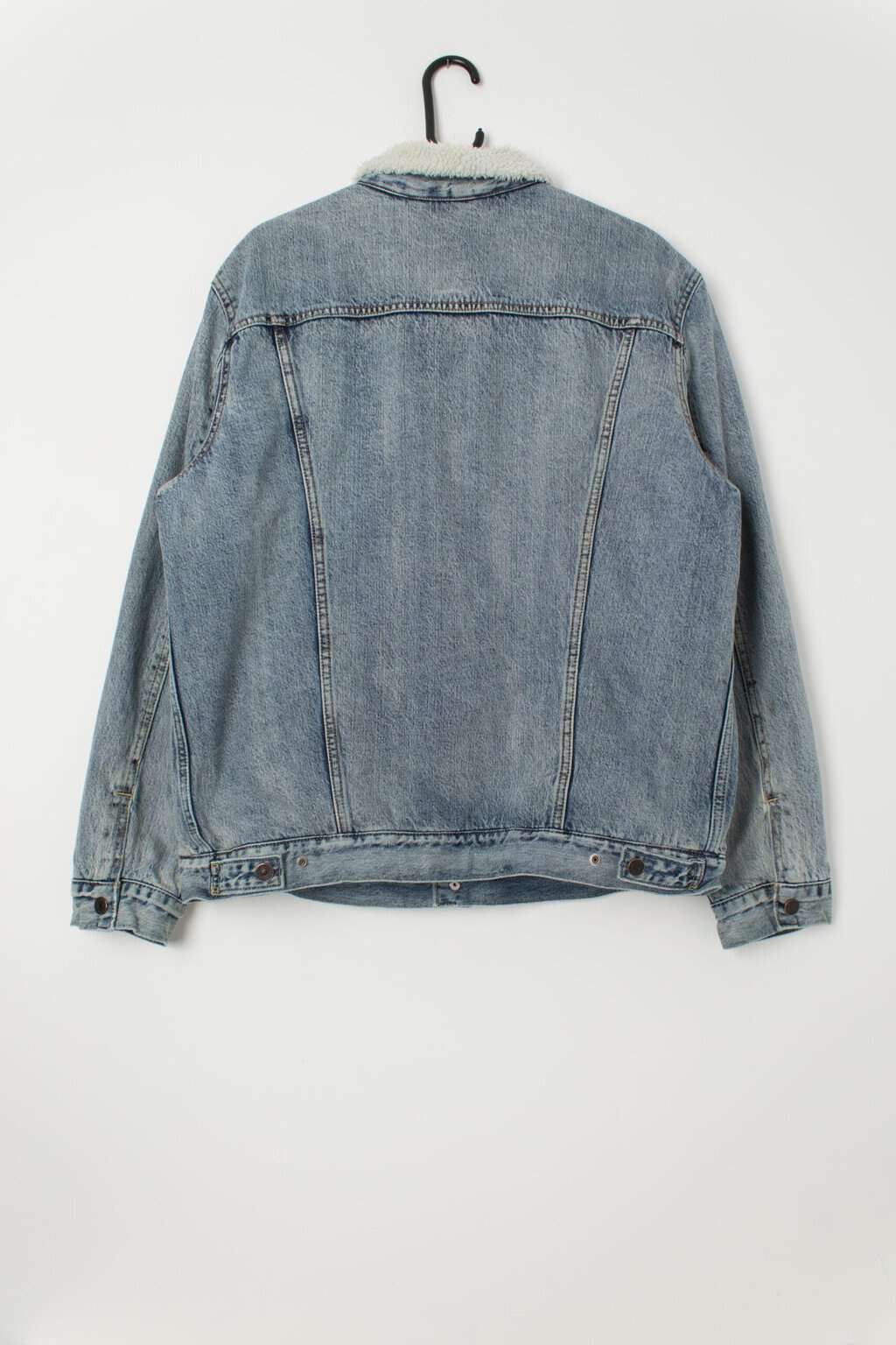 Men's Levis denim sherpa trucker jacket in blue with white collar - Large / XL - Image 4