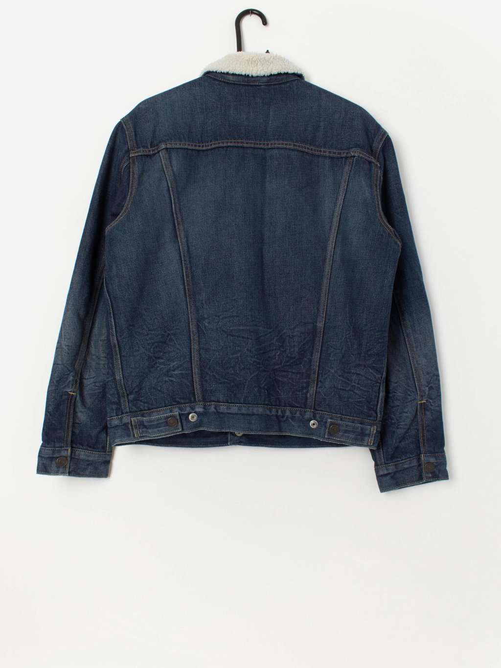 Men's Levis blue sherpa denim trucker jacket with white collar - Medium - Image 4