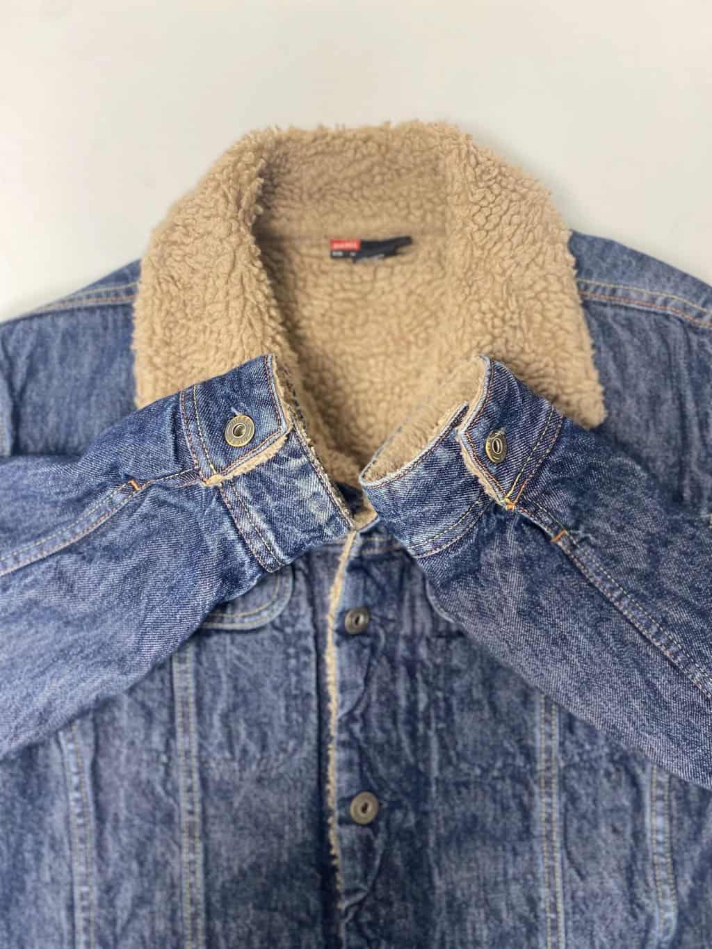 Vintage Diesel Y2K sherpa denim jacket - Medium - Image 5