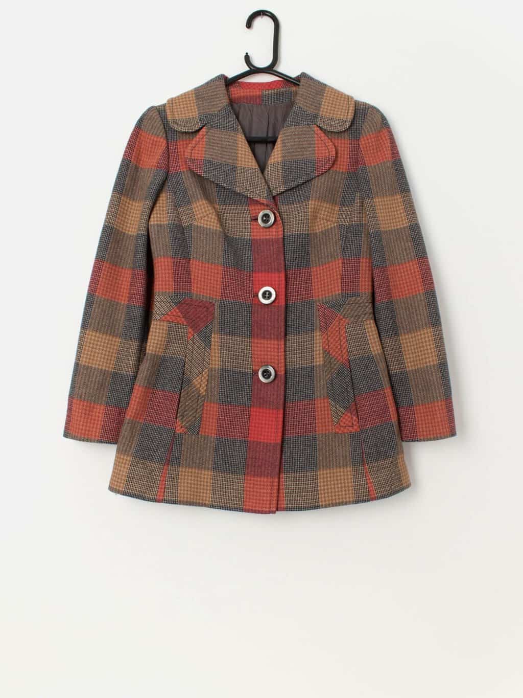 70s vintage plaid fitted jacket in blue and red with large collar - XS / Small