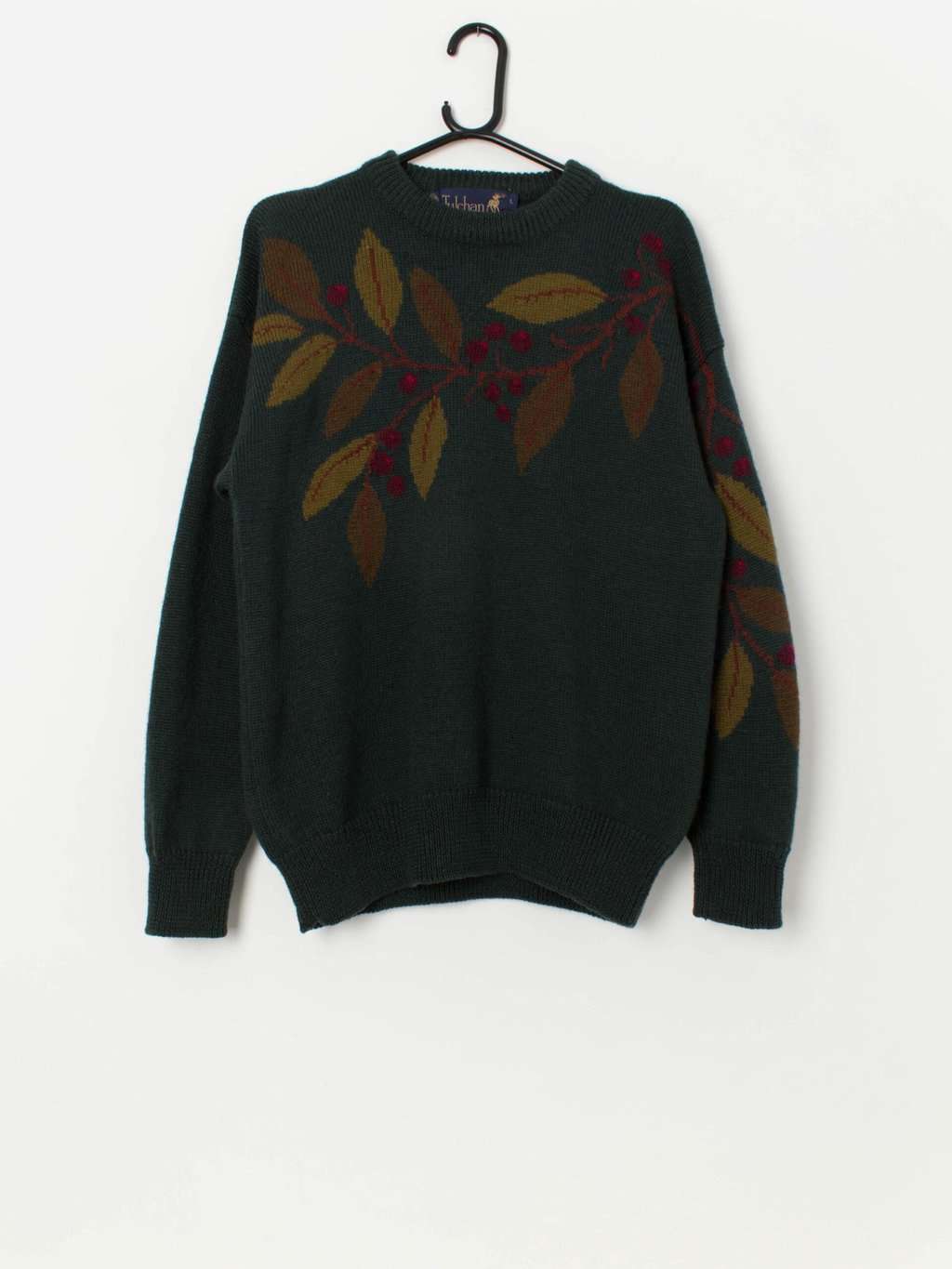 Vintage autumn sweater with berries and leaf design in forest green and red - Medium / Large