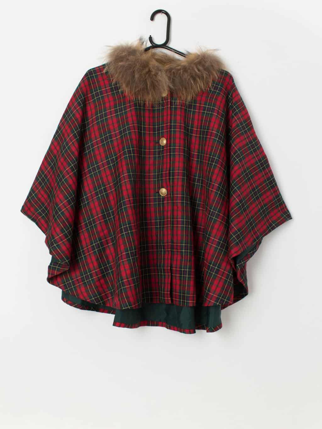 Leger & Oaks red plaid cape with fur trim - One Size
