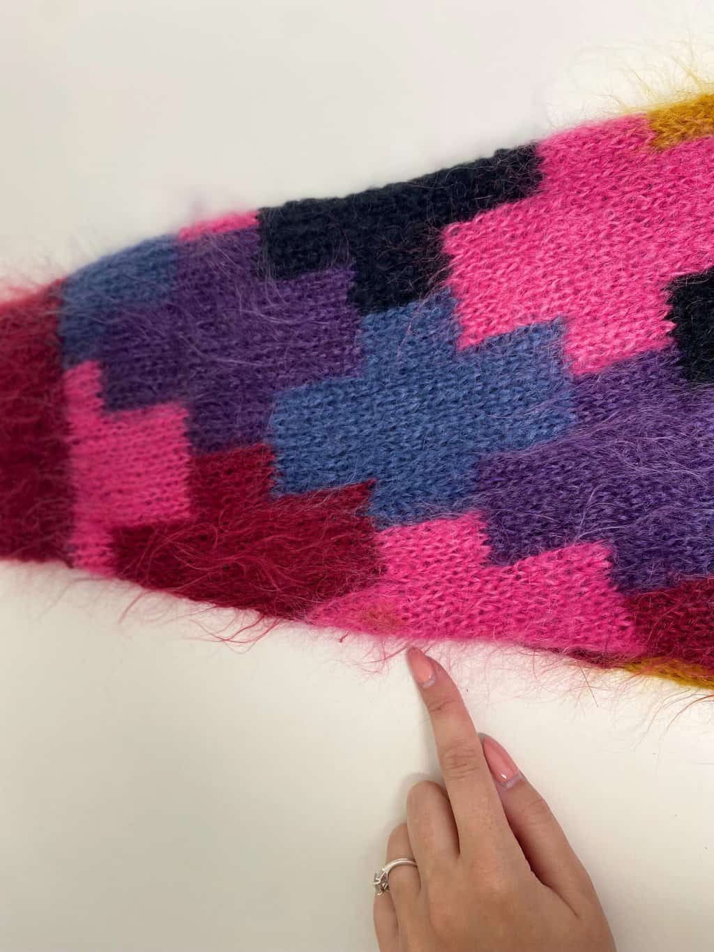 Vintage handknitted fluffy sweater in pink, yellow and purple - Large - Image 4