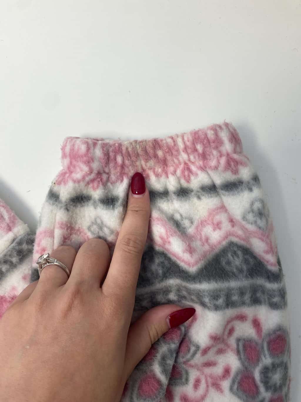 Vintage floral fleece in pink and grey - Large - Image 6