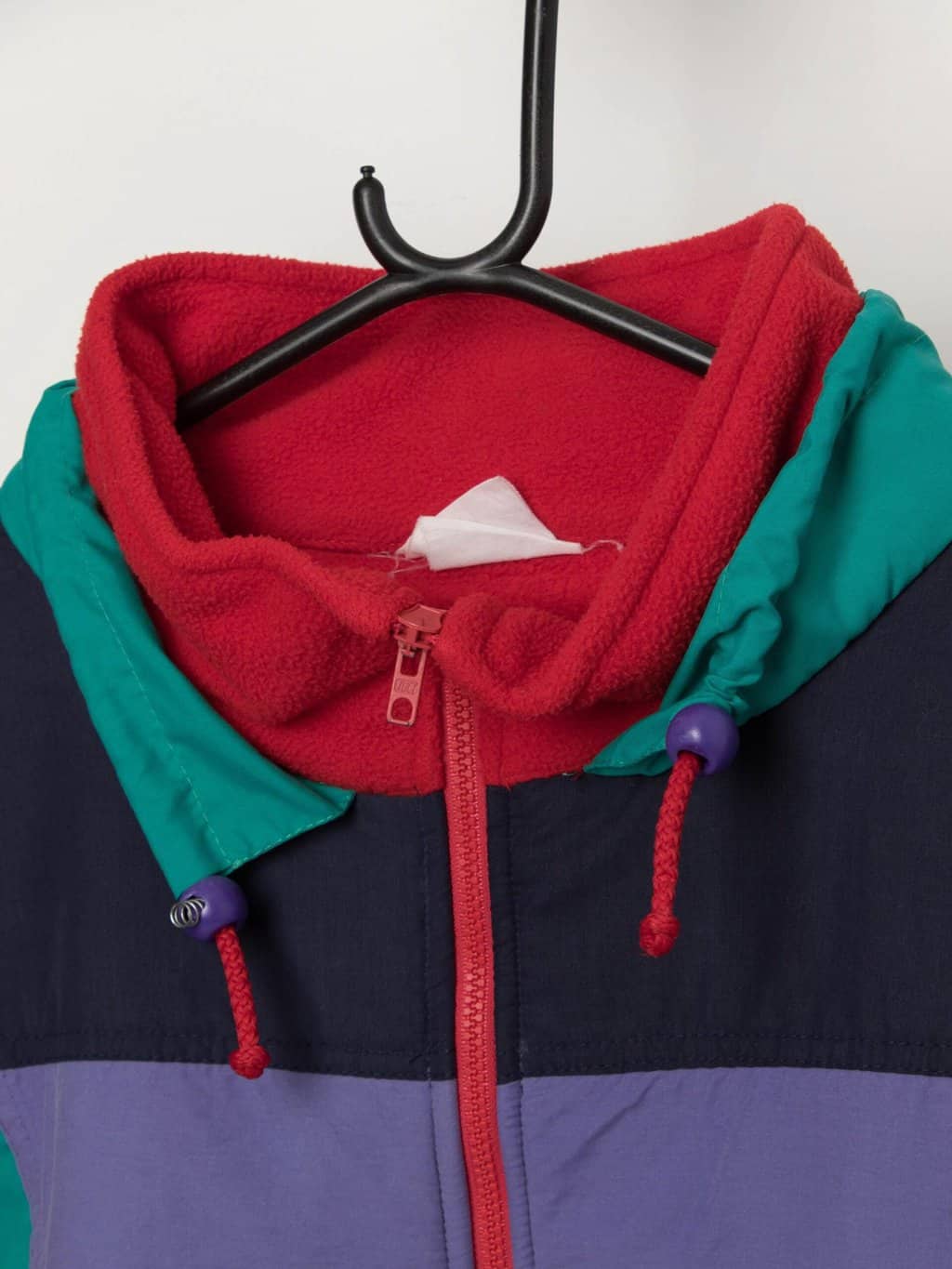 Vintage colour block fleece with embroidered snowflakes, bright red - XL - Image 2