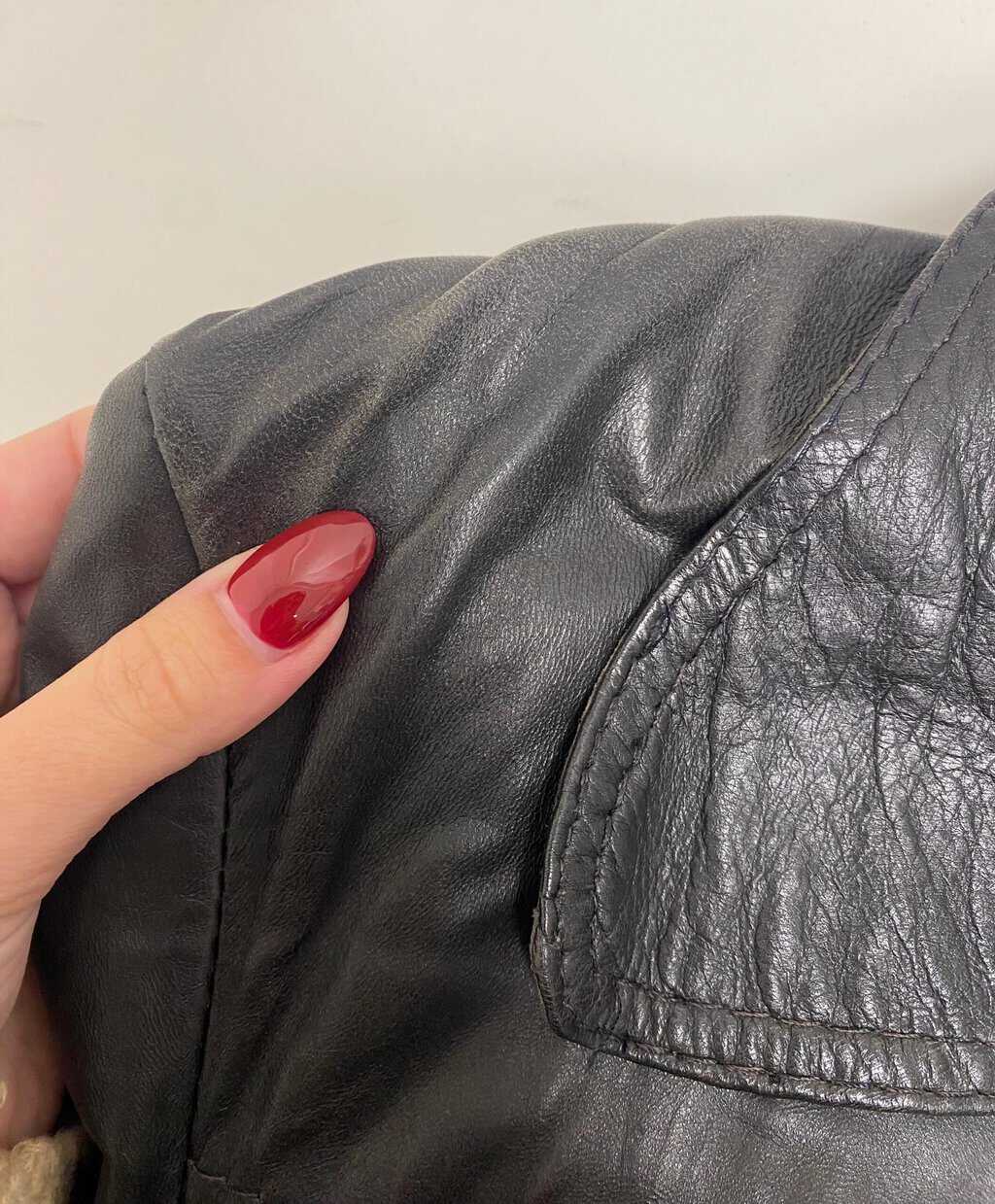 Vintage 70s black leather jacket belted 1970s rare - M - Image 9