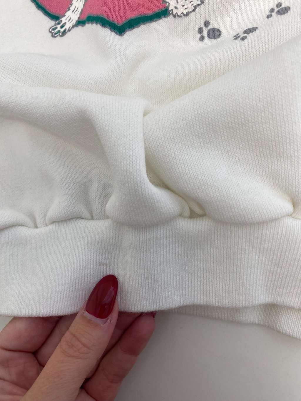 80s Kitsch cat sweatshirt with large love heart graphic - Small / Medium - Image 6