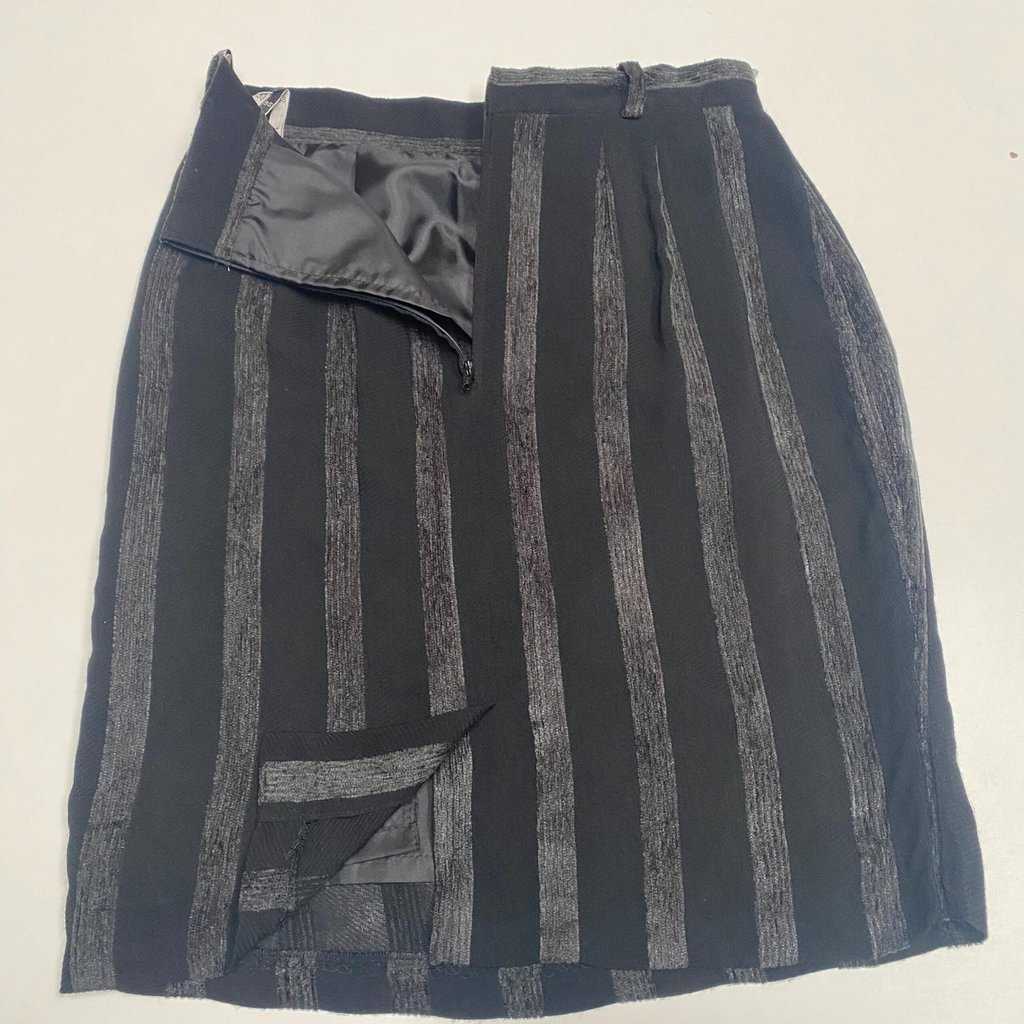 Striped vintage pencil skirt black and grey split hem 90s skirt 26 waist - Small - Image 9
