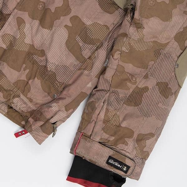 Mens Section snowboard ski jacket, camouflage multipocketed hooded jacket - Medium - Image 6