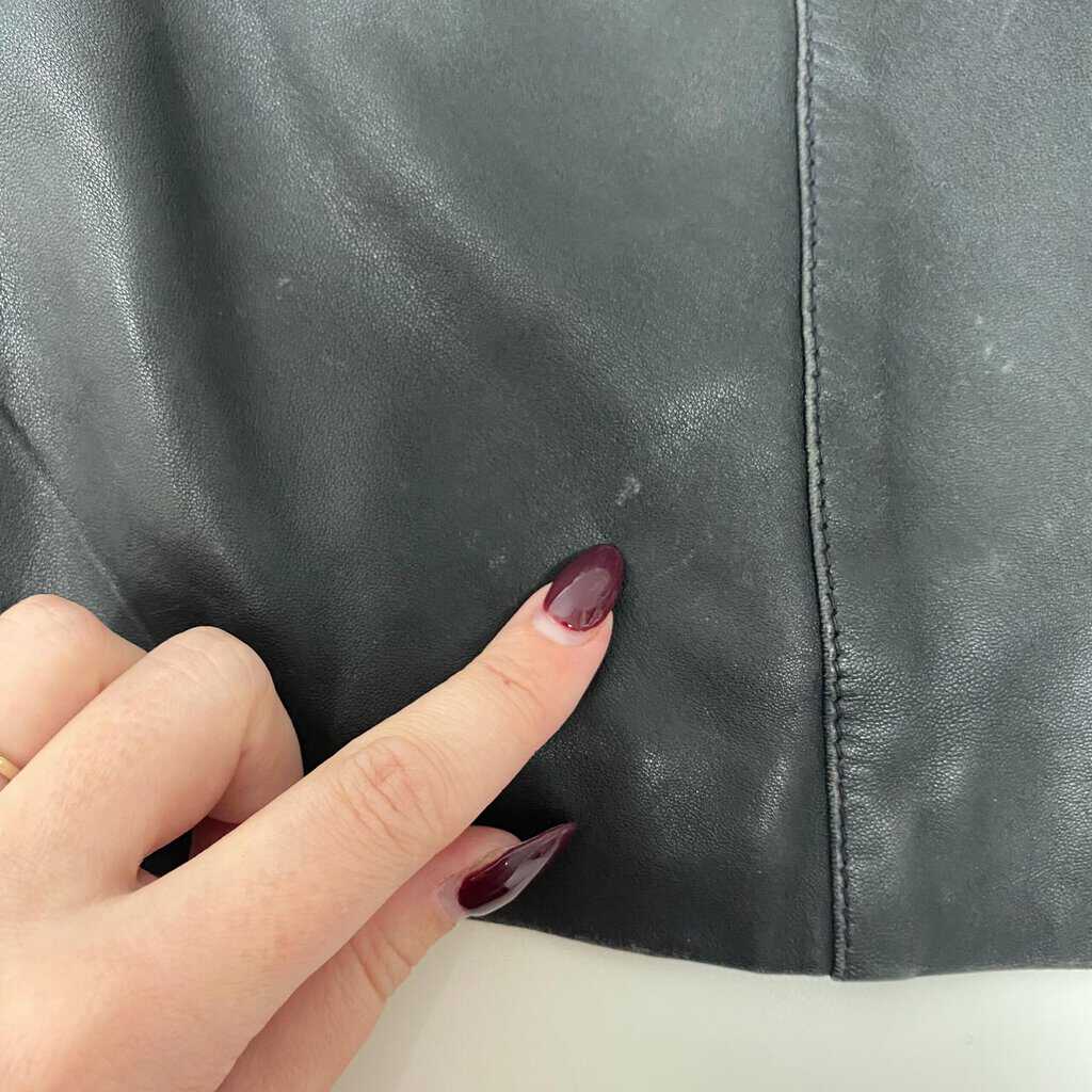 Black leather vintage jacket, fitted blazer, retro real leather jacket - Medium / Large - Image 8