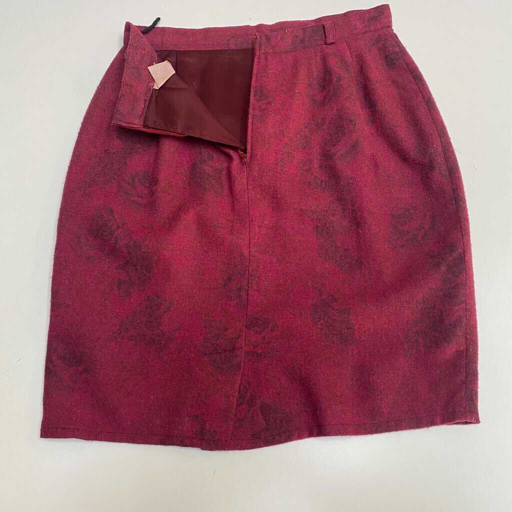 Pink vintage pencil skirt with rose pattern, lined floral short skirt, 90s Y2K, 28 waist - Small / Medium - Image 8