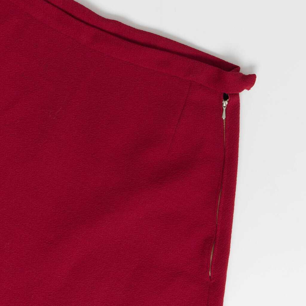 1960s vintage short a-line skirt in crimson red, 60s mod fashion, 26 waist - Small - Image 4