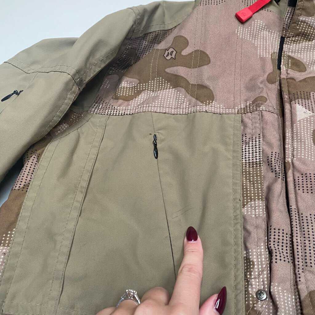 Mens Section snowboard ski jacket, camouflage multipocketed hooded jacket - Medium - Image 9