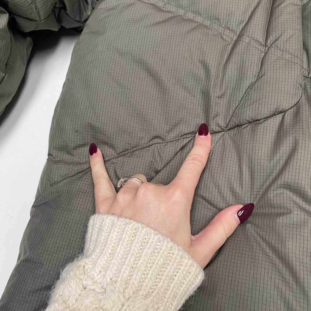 Mens Y2K vintage Nike feather down puffer jacket in grey, padded winter jacket - Small - Image 9