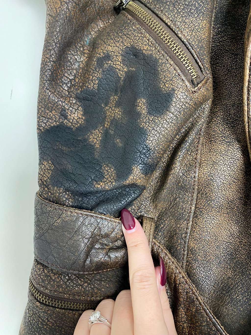 Womens brown leather jacket 80s motorcycle jacket, faded patina - Small - Image 10