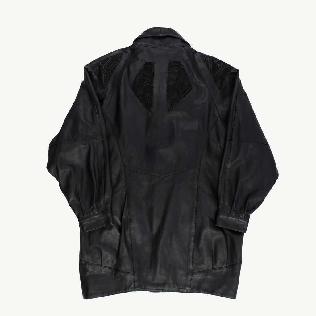 1980s vintage womens leather jacket with batwing sleeves, patterned panels in soft leather, fully lined - Medium / Large - Image 3