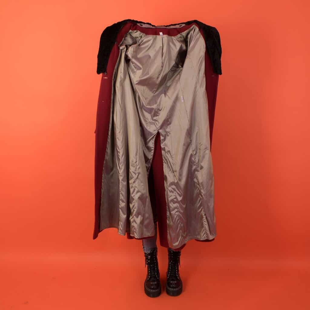 Vintage red wool coat with black velvet collar, 80s womens long lined coat - Small - Image 9