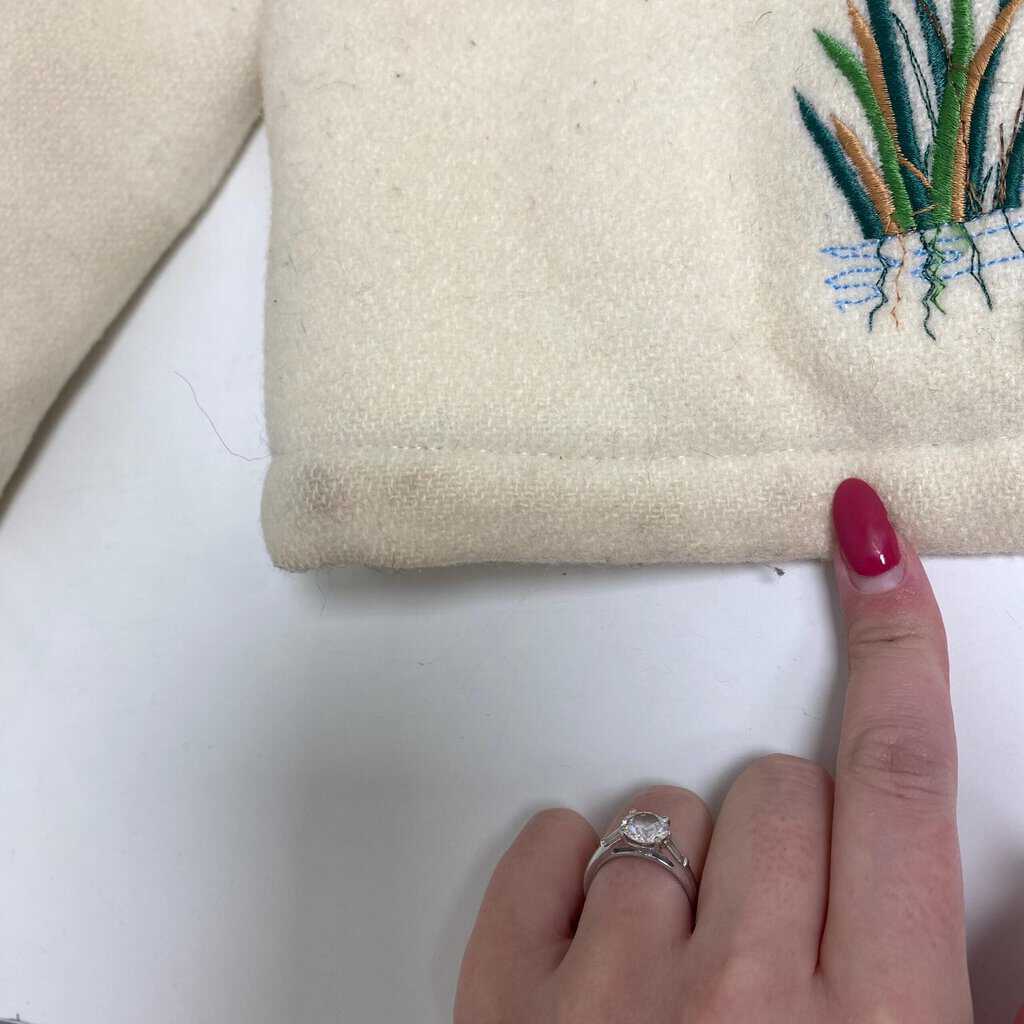 Vintage Northern Sun Limited Edition wool parka jacket, embroidered duck hooded wool coat, made in Canada - Medium - Image 8