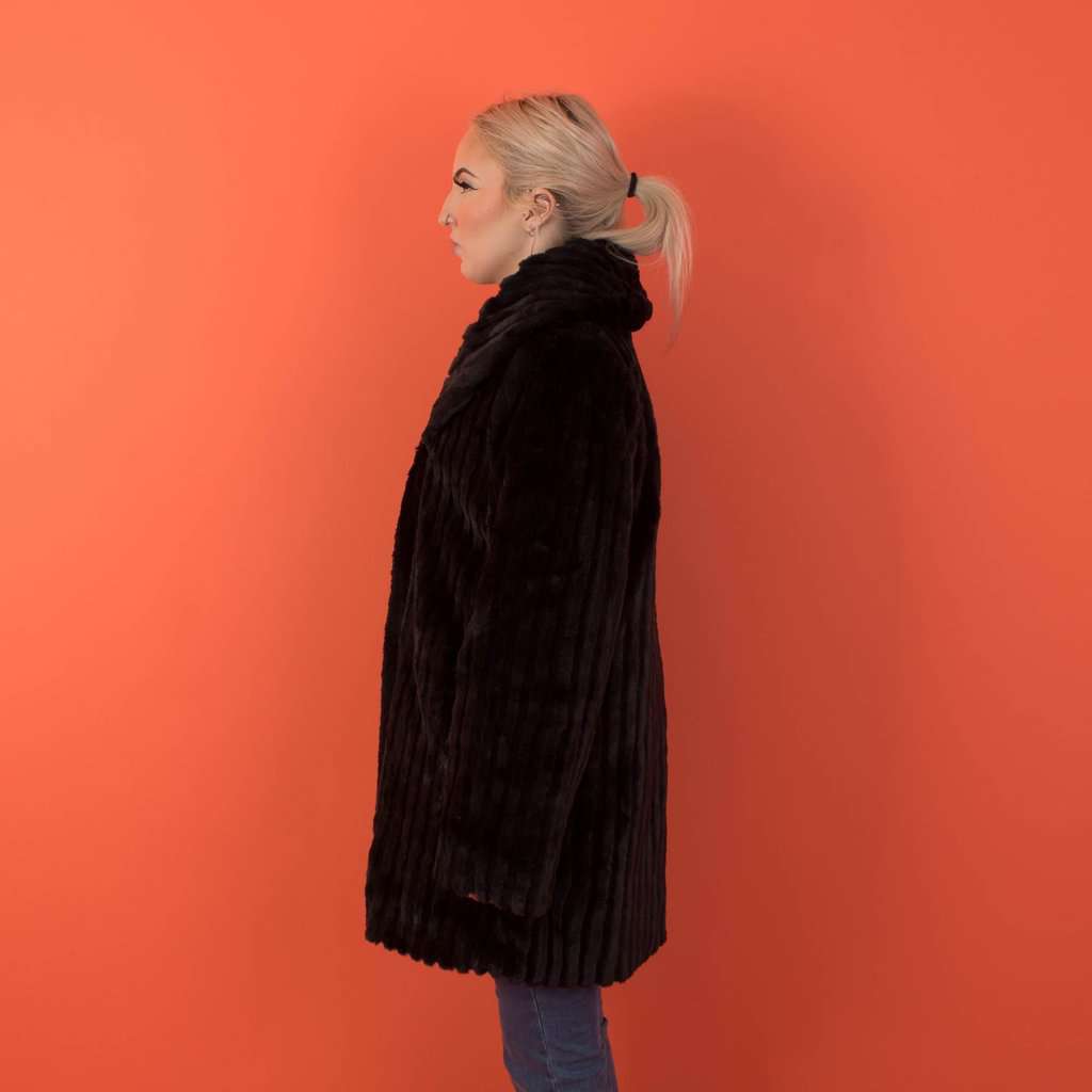 Vintage black faux fur coat, long cosy winter coat, soft black coat - Medium - Image 3
