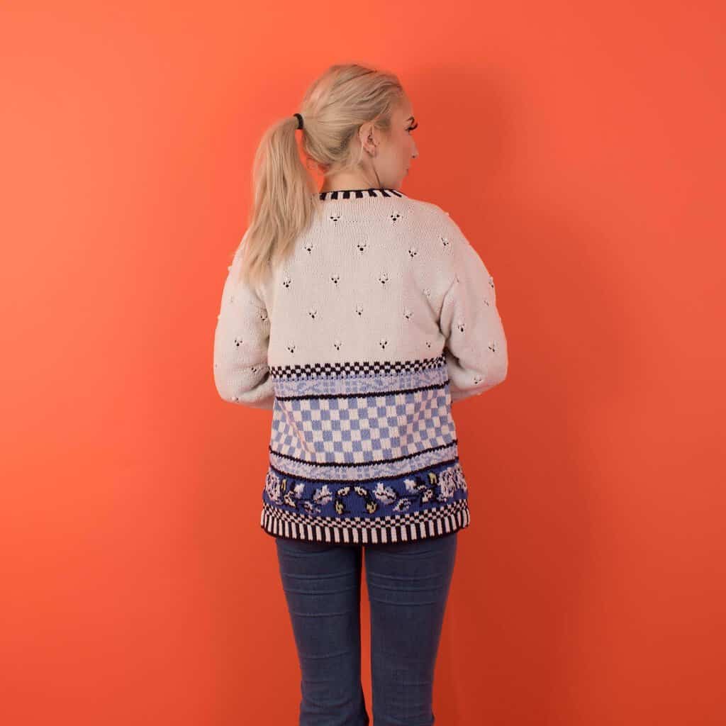 Vintage floral cardigan by Jumper, white cardigan with pretty blue flowers, womens V-neck 90s cardigan - Small - Image 4