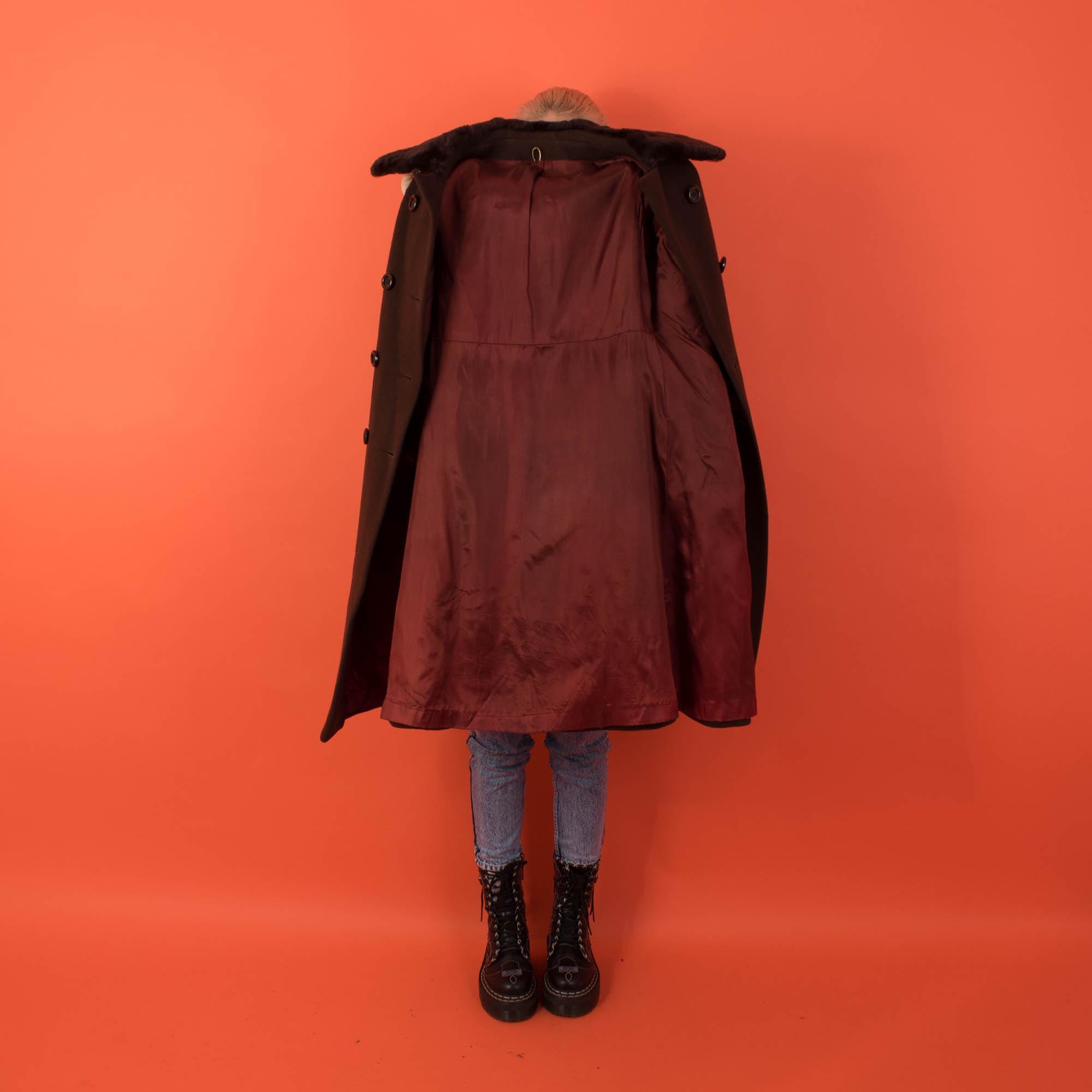 Womens vintage brown wool coat with fur collar - Medium - Image 6