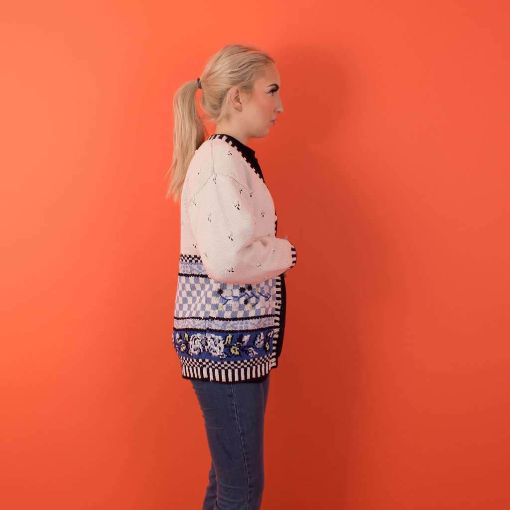 Vintage floral cardigan by Jumper, white cardigan with pretty blue flowers, womens V-neck 90s cardigan - Small - Image 2